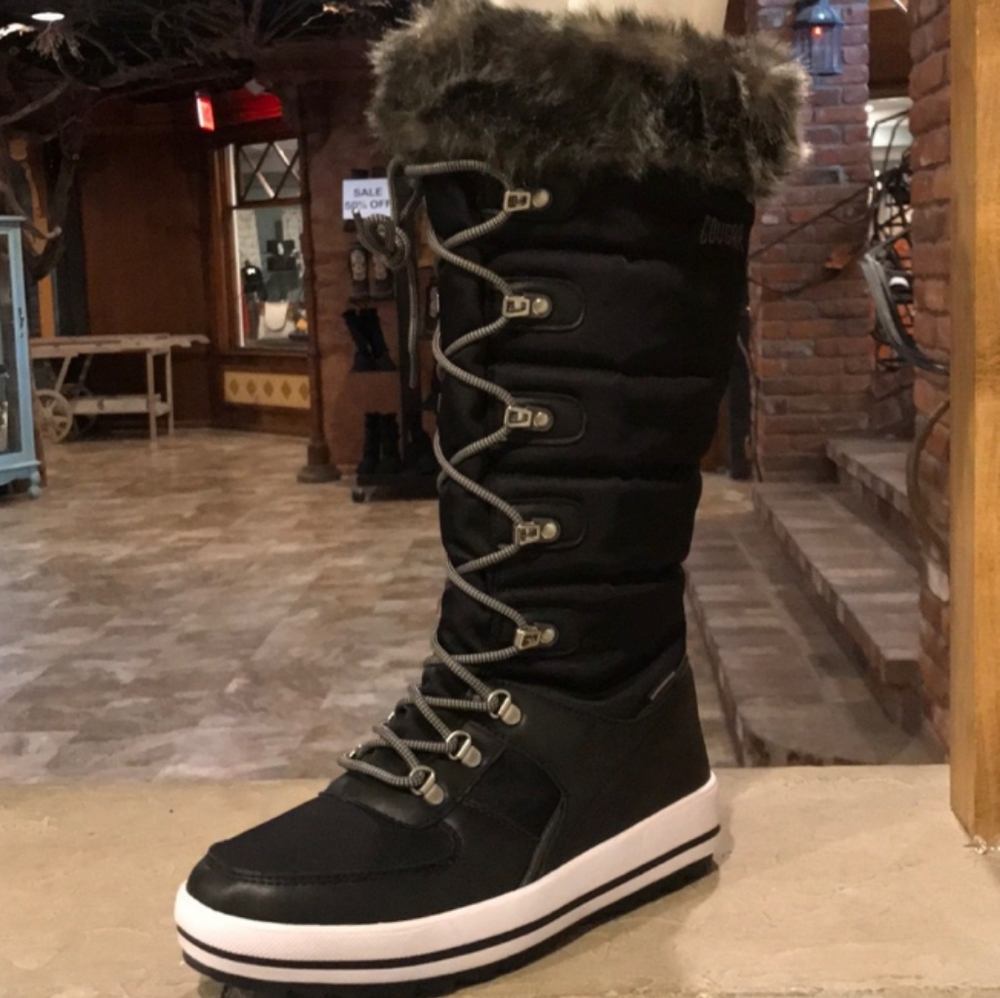 ,brand new coogar tall snow boots,accepting reasonable offer